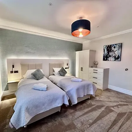 Spectacular 2 Bed, 2 Bath In Centre 爱丁堡