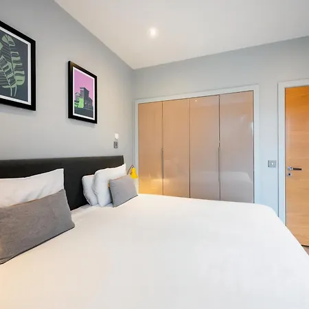 Staycity West End 4*