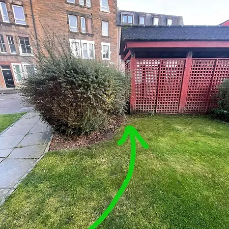 Comfortable 2 Bedroom Flat In The Centre Apartment *