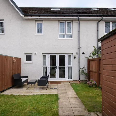 Luxury 4 Bedroom Townhouse With Free Parking Lägenhet *