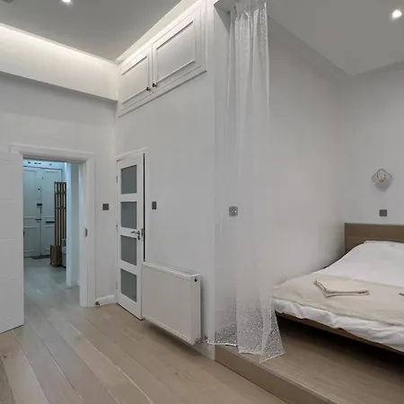 Centre 1bed Flat Near Castle & Uni Apartman *