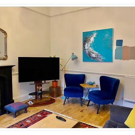 Beautifully Decorated 2bed Apt- Gem In Center Édimbourg