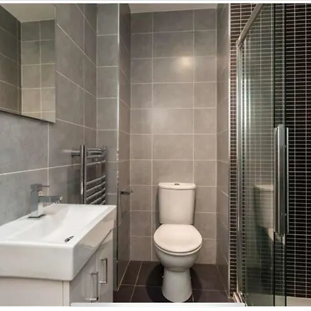 شقة Comfortable One-bedroom Free Parking Space