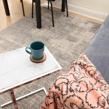 Apartment City Centre Modern Flat For 2 Adults And 1 Child