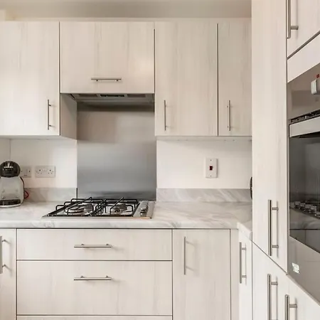 Superb Townhouse Silent Vakantiehuis *