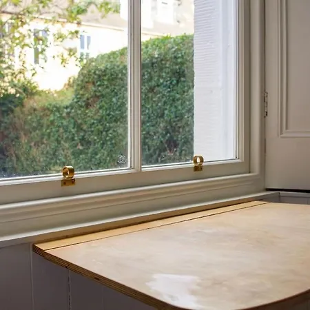 Artist Colony With Sauna And Private Garden, And Easy Walk To Centre Edinburgh