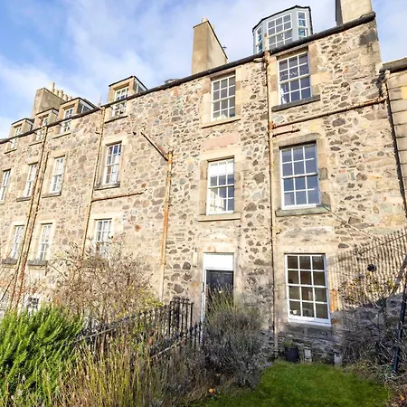 アパート Joivy Beautiful Apartment, Private Garden, Calton Hill *