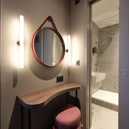 Hotel The Resident