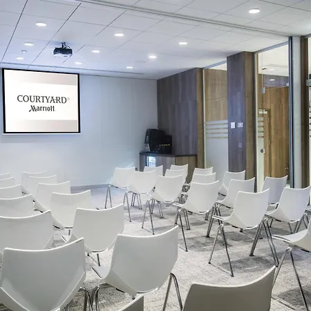 Courtyard By Marriott West Hotel Edimburgo
