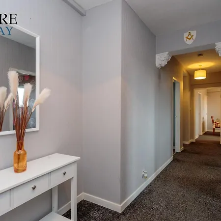 Stunning 3 Bedroom Lägenhet *