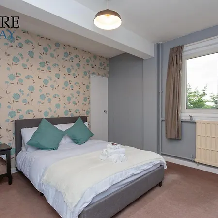 Lägenhet Stunning 3 Bedroom Edinburg
