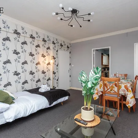 Lägenhet Stunning 3 Bedroom