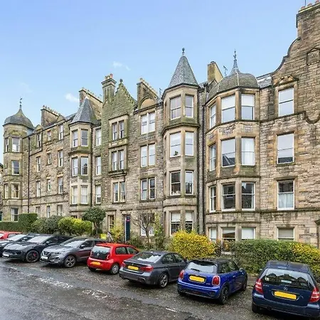 Spacious 3 Bed In Marchmont * エディンバラ