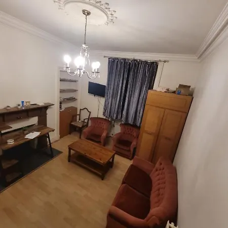 Apartment Centre