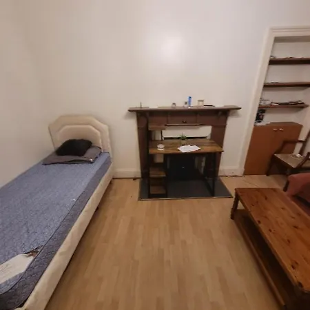 Centre Apartment *