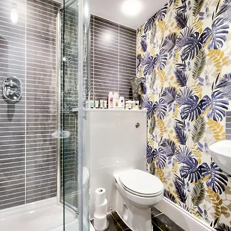 Apartment Guestready - Beautiful New Town With Patio
