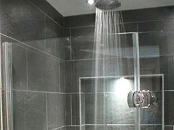 Allburys Boutique 5*