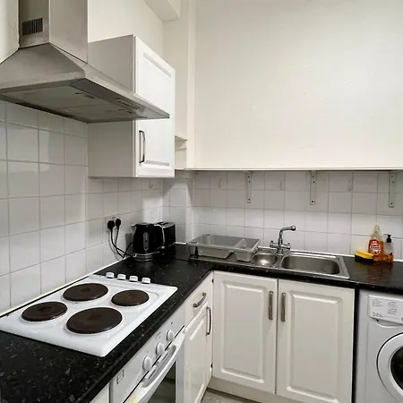 Old Town Royal Mile 2 Bedrooms