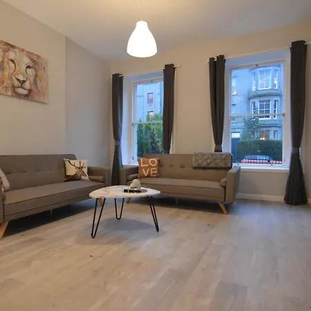 Daire Upmarket Ground Floor In Morningside