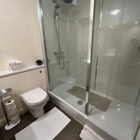 Old Town, Free Parking, Outlander Experience Apartamento