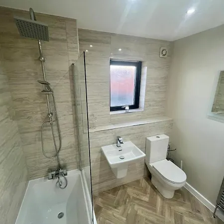 Luxury Spacious 4 Dbl Br House With Free Parking * Edinburgh
