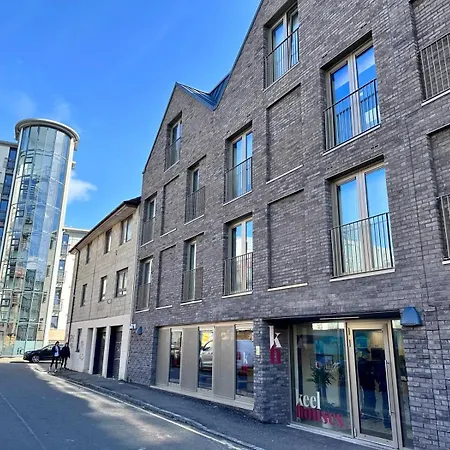 Keel House Modern Hotel cápsula *