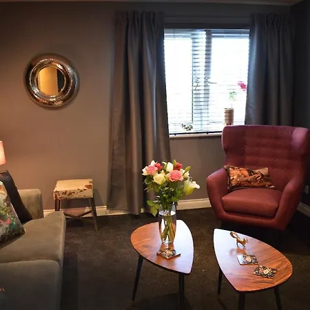 Apartment Luxury Boutique Apartment, Free Parking & Gym *