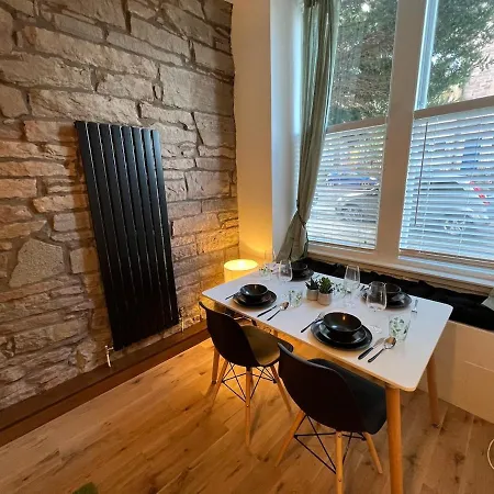 Stunning Refurbished Main Door Marchmont