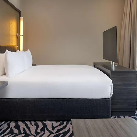 Doubletree By Hilton Centre Hotel 4*