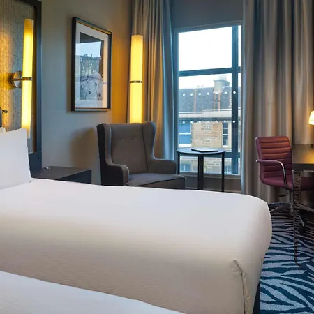 Doubletree By Hilton Centre 4* 에든버러