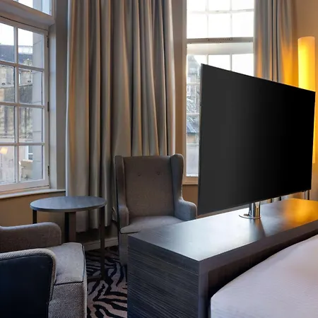 Doubletree By Hilton Centre Hotel