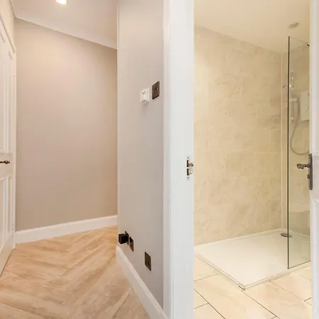 Castle View In The Heart Of Historic Old Town 에든버러