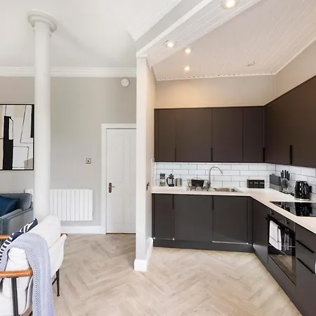 Castle View In The Heart Of Historic Old Town 아파트 에든버러