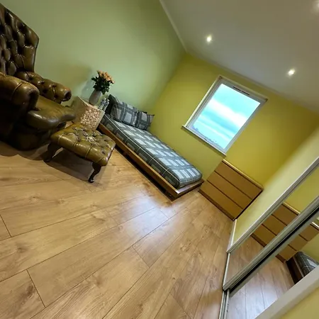 Restarting Apartment Edinburgh