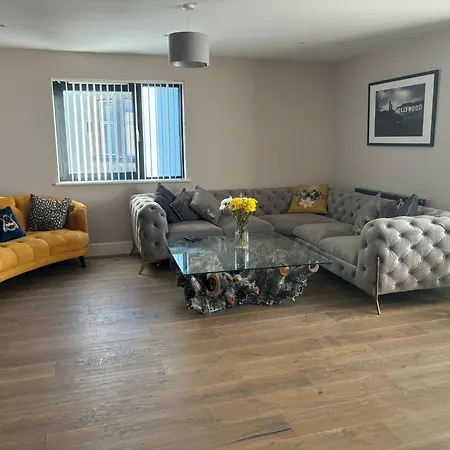 Villa Breathtaking 5 Bedroom Townhouse In Murrayfield Location, Free Parking *