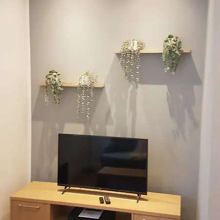 Cs Exclusive Of Princess Street West End Édimbourg