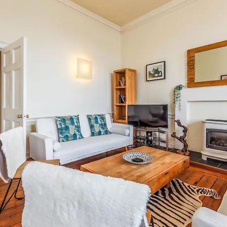 Large Super 3 Bed -princes Street, Parking Apartamento *