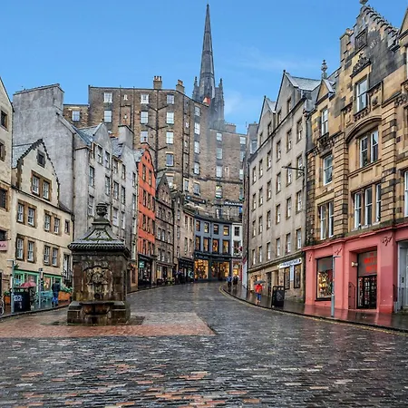 Cozy 2 Bed With Great View - Parking Lägenhet *