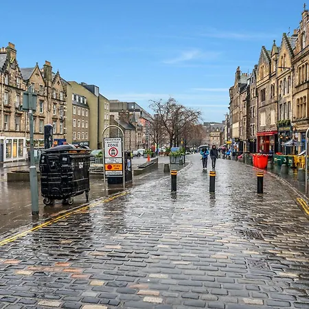 Lägenhet Cozy 2 Bed With Great View - Parking *
