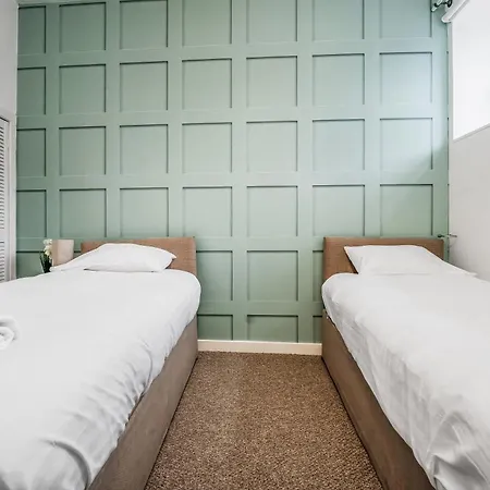 Cozy 2 Bed With Great View - Parking *