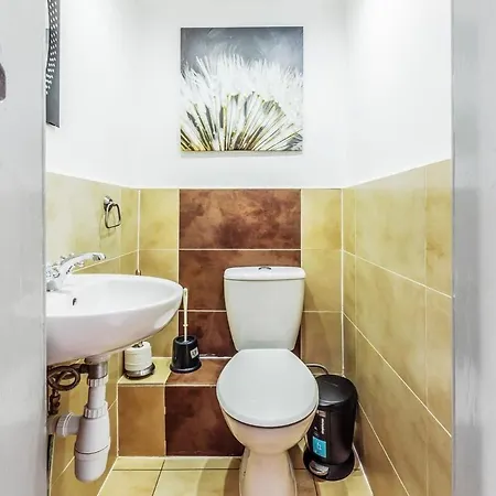 Apartamento Cozy At Castle, Parking *