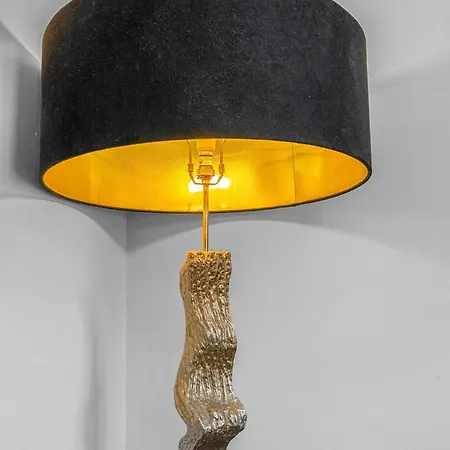 Comfy Place Off Royal Mile, With Parking شقة