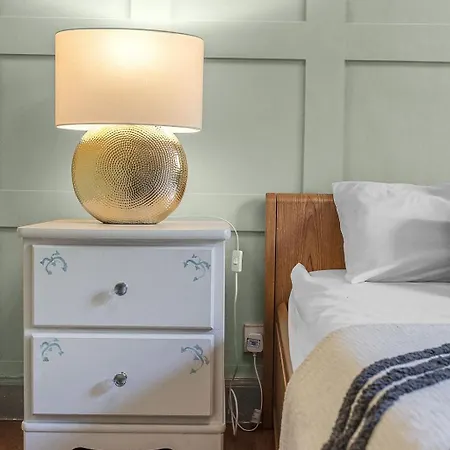 Lejlighed Central, Cozy 2br-1ba-haymarket - With Parking *