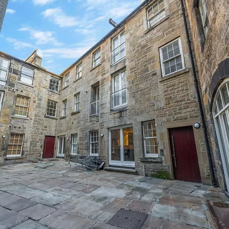 Beautiful Designer 2 Bed 2 Bath Old Town - Parking Apartman *