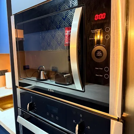 アパート Two Bedroom Apartment-central Edinburgh-old Town-licensed エディンバラ