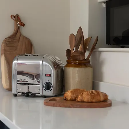 펜션 Luxury Mews In The Heart Of New Town *