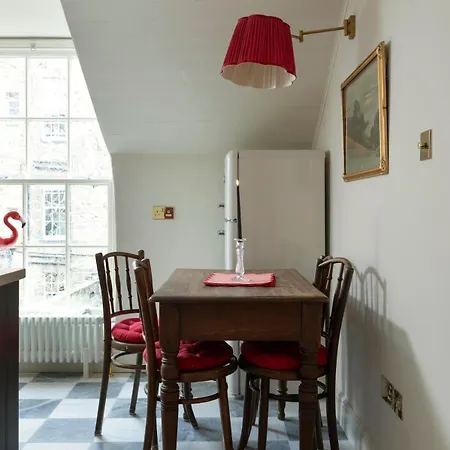 Luxury Mews In The Heart Of New Town