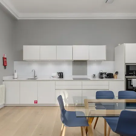 Destiny Scotland - Hill Street Apartment Edinburgh