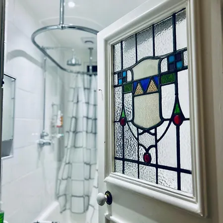 Attractions Retreat *