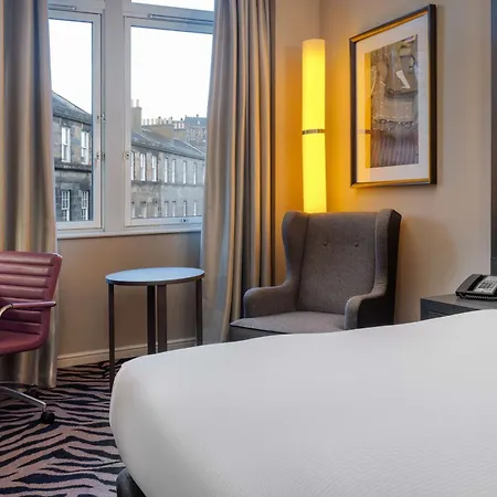 Doubletree By Hilton Centre Hotel